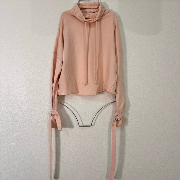 Missguided Peach Cuffed Sweatshirt - Picture 4 of 6